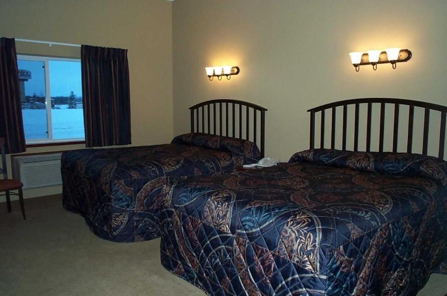 Americas Best Value Inn Big Lake Becker Room photo